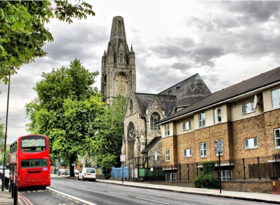 Victorian Beauty With Private Toilet And Shower Near Tube Station London Exterior foto
